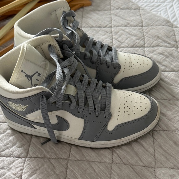 Nike Air Jordan Gray and White Sneakers size 7.5 - Picture 1 of 5